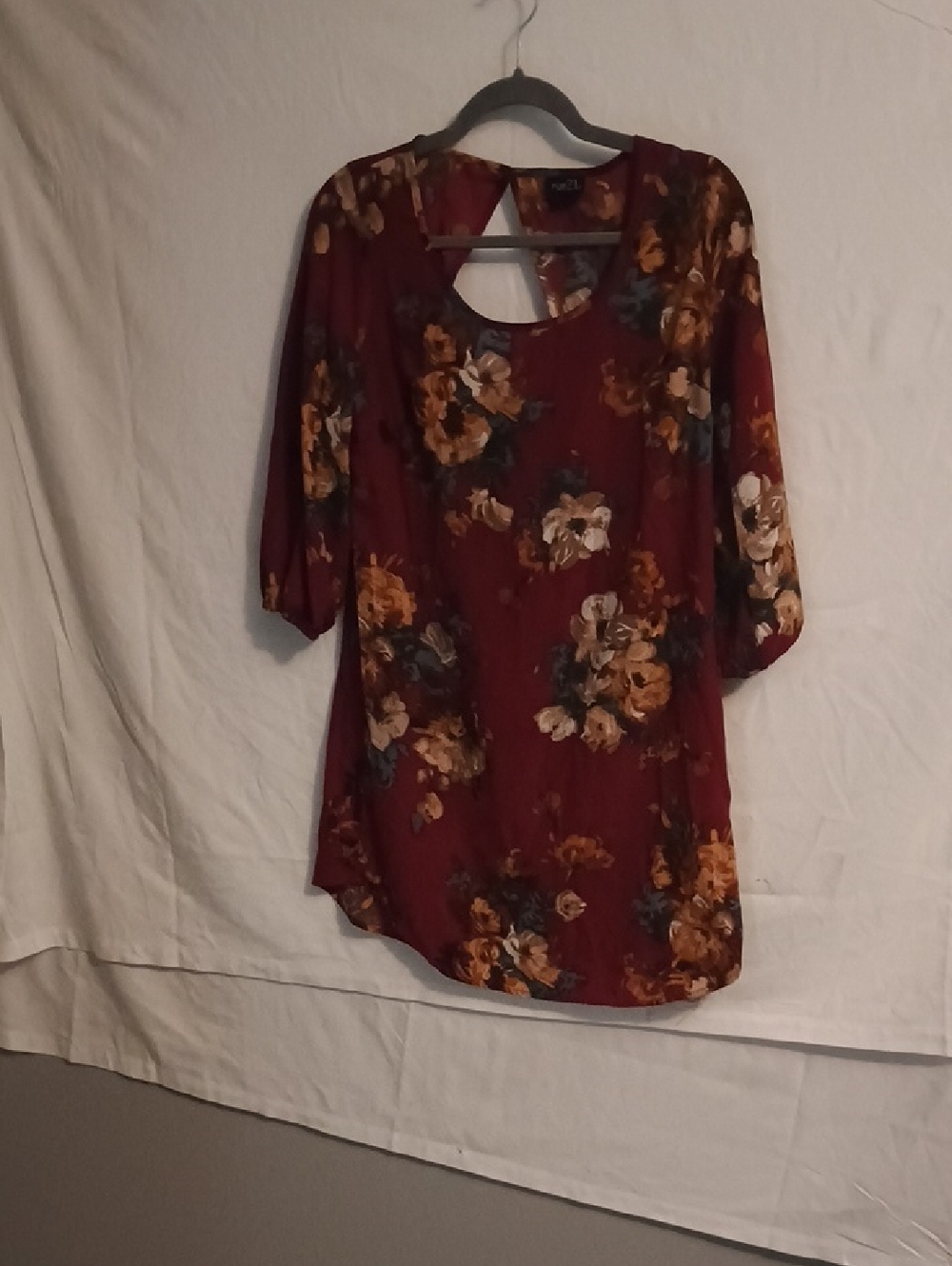 Rue21 Burgundy Floral Keyhole Tunic Dress